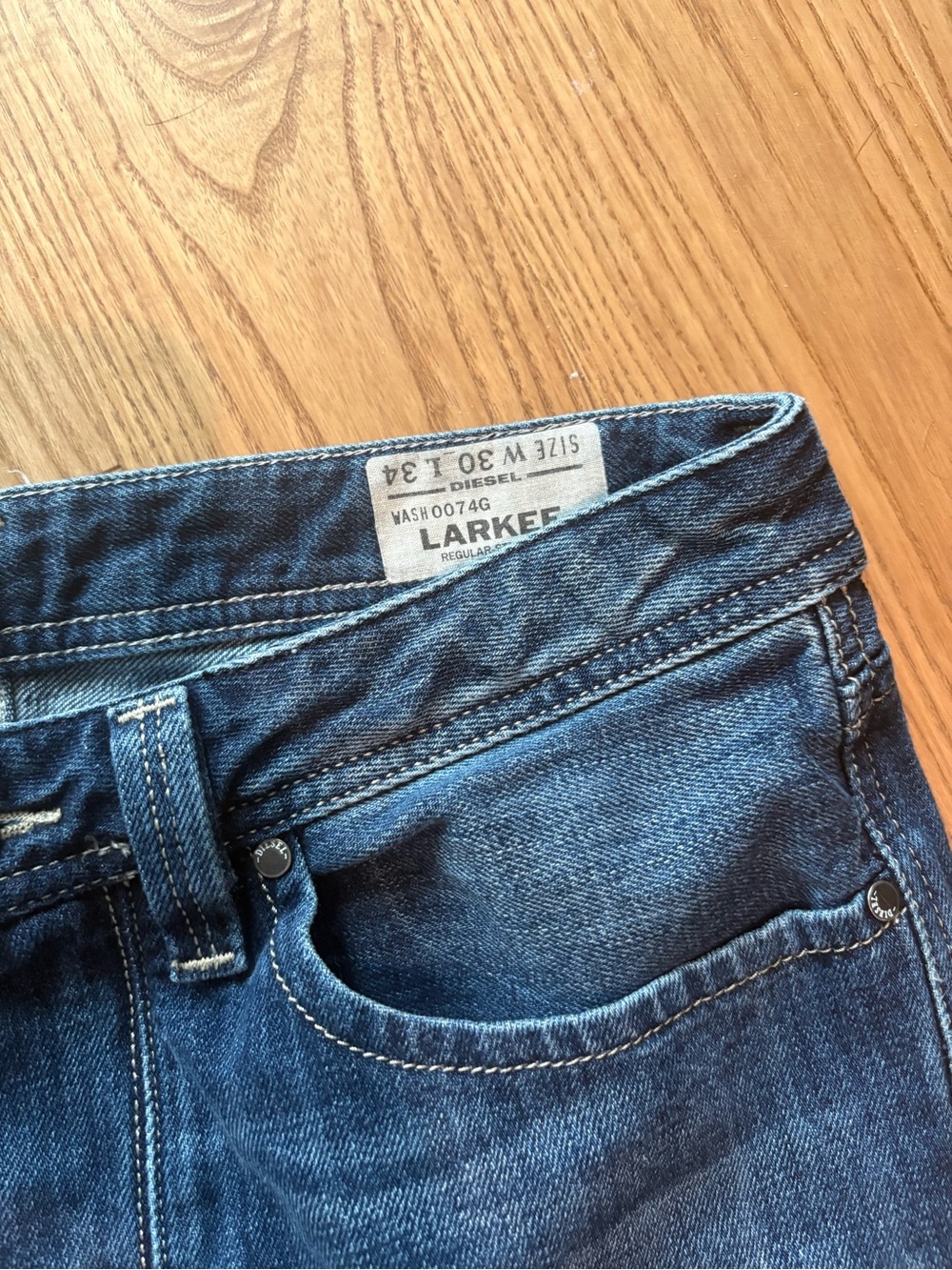Diesel Classic Straight Leg Blue Denim Jeans - Picture 3 of 5